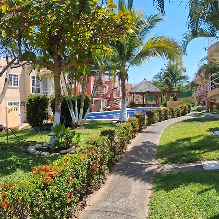 Ixtapa Al Mejor Precio, "Casa Las Conchas" 锡瓦塔塔内霍 外观 照片